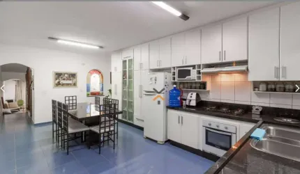 Sobrado com 3 dormitórios à venda, 202 m² por R$ 798.000,00 - Vila Helena - Santo André/SP