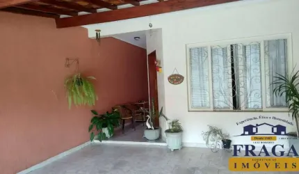 SOBRADO C/ 150 M² / 03 QUARTOS SENDO 01 SUÍTE / 02 VAGAS / EDICULA