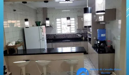✅ Sobrado com 4 dormitórios, em via publica  pode financiar  -Jandira