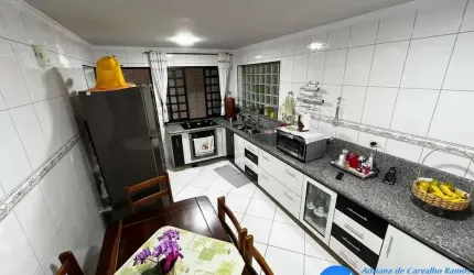 ✅ Belo sobrado com : 5 dormitórios,sendo 2 com suíte- Vila Yolanda - Osasco