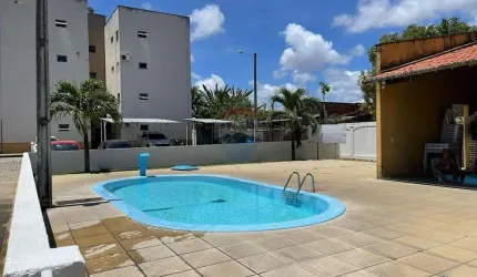 Apartamento em Pajuçara: Conforto e Praticidade