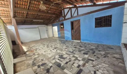 Casa a Venda - Com 10 cômodos sendo 03 quartos 01 suíte - Bairro Pajuçara - Conj. Parque das Dunas