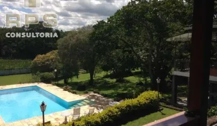 Casa em excelente bairro de Atibaia, com vista para a Pedra Grande, comprar chacara com 09 quartos , imobiliaria em Atibaia