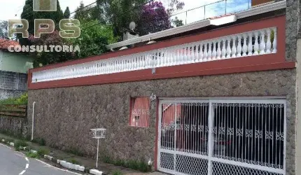 Casa a venda com 04 dormitórios , sala , cozinha , 04 banheiros , 02 vagas na garagem , excelente  localização