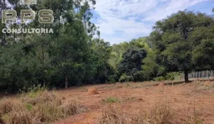 Terreno a venda no Condomínio Horto Ivan, 4320m² com topografia excelente e ótimo aproveitamento para construir sua chácara ou casa de campo!