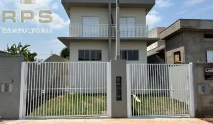Casa a venda em Atibaia com 2 suítes e 2 vagas no bairro do Tanque