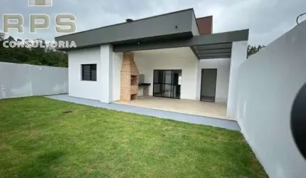 Casa Térrea no loteamento Horto dos Ipês no centro de Jarinu com 03 suítes, conceito aberto, área gourmet, lavanderia, planejados, quintal gramado
