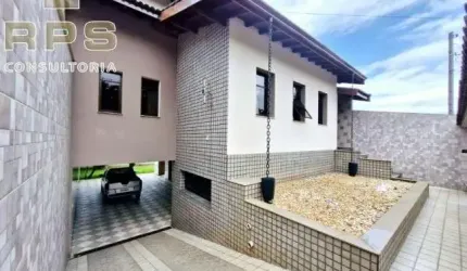 Locação comercial no centro de Atibaia, próximo do AHMA, região estrategica,  comodos amplos, varios quartos, escritorio, quintal gramado!