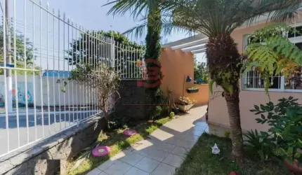 Casa Terrea com 3 quartos, 1 suite, 8 vagas - Vila Granada