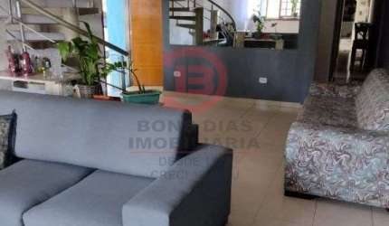 Sobrado 3 Suites, 4 Vagas e Piscina, Terreno 500m Vila Re
