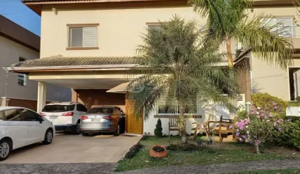 Sobrado de luxo com piscina aquecida em condominio de alto padrao em Atibaia