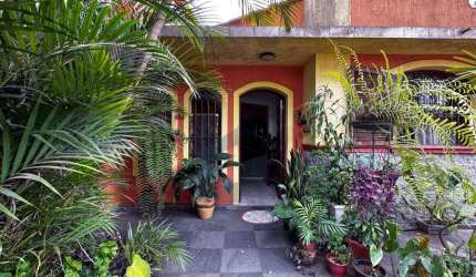 Casa para Venda em Poá, Centro, 3 dormitórios, 2 banheiros, 1 vaga