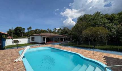 Chácara para Venda em Suzano, Parque Alvorada, 3 dormitórios, 1 suíte, 4 banheiros, 2 vagas