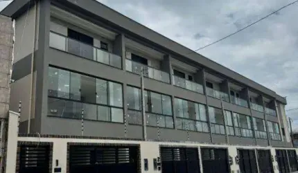 Sobrado com 2 quartos à venda, 90 m² por R$ 460.000 - Maracanã - Praia Grande/SP