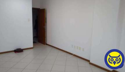 Sala de escritório/consultório perto da UFSC