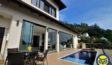 Casa residencial 4 quartos, sendo 3 suítes, piscina, potencial comercial, Centro, Florianópolis