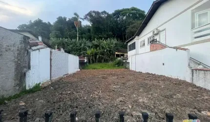 TERRENO A VENDA NO CENTRO DE SÃO FRANCISCO DO SUL,SC.