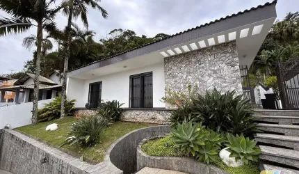 Casa alto padrão no centro histórico para alugar