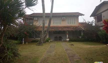 sobrado itaguaçu