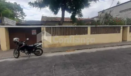 Casa Plana no bairro Rodolfo Teófilo - Fortaleza