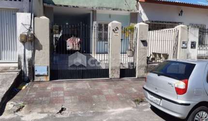 Casa à Venda na Parquelândia em Fortaleza/CE