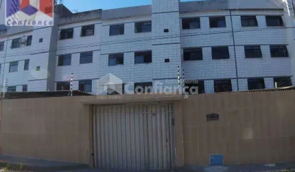 Apartamento á venda no bairro Jacarecanga