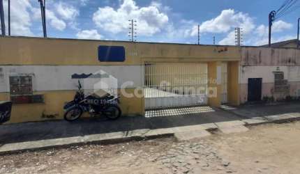Casa á Venda no Parque Potira- Caucaia/CE
