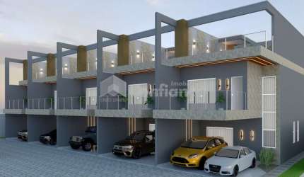 Casa Triplex à Venda na Praia da Tabuba em Caucaia/CE