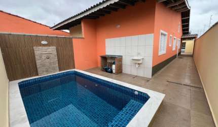 LINDA CASA EM ITANHAEM/SP