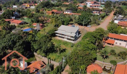 Sobrado com 3 dormitórios à venda, 384 m² por R$ 551.000,00 - Jardim Bela Vista - Jacareí/SP