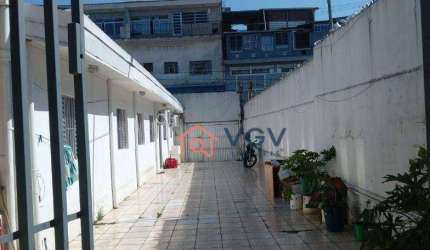 Casa terrea a venda com 2 dormitorios, 2 salões próximo ao metrô Jabaquara.