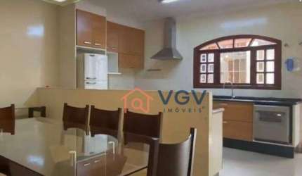 Sobrado com 3 dormitórios à venda, 200 m² por R$ 980.000,00 - Jardim Aeroporto - São Paulo/SP