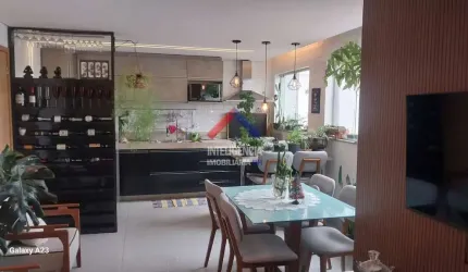 Apartamento de Luxo 2 quartos com Elevador!
