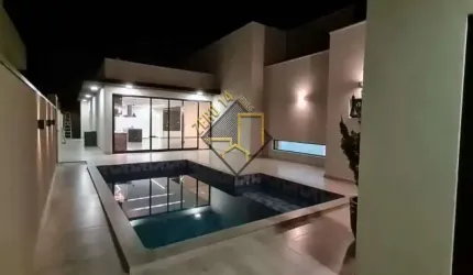 EXCELENTE CASA PARA VENDA