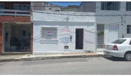 Casa na Rua Pinto Martins, para locação