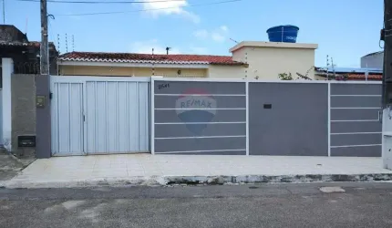 CASA COM 2 DORMITÓRIOS EM CANDELÁRIA