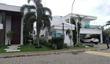 Casa em condomínio de alto padrão