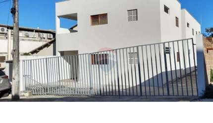 Predio com 6 Apartamentos