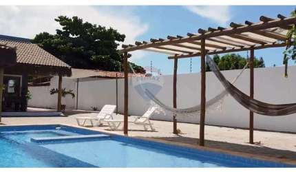 Casa a venda com  6 suítes e área de lazer no Centro de São Miguel do Gostoso