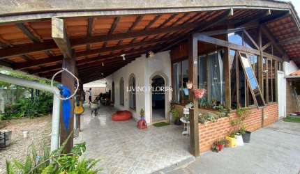 Casa com 3 quartos à venda na Anna Infância Daniel, 60, Campeche, Florianópolis por R$ 1.350.000