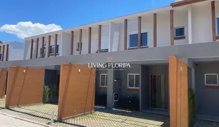 Casa em condomínio fechado com 2 quartos à venda na Rua Sagrado Coração de Jesus, 888, Morro das Pedras, Florianópolis por R$ 845.000