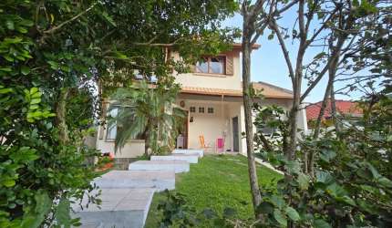 Casa com 3 quartos à venda na Afonso Fortkamp, 85, Armação do Pântano do Sul, Florianópolis por R$ 2.280.000