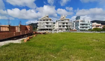 Terreno à venda na Rua Evangelina Tavares Moellmann, 006, Açores, Florianópolis por R$ 1.700.000