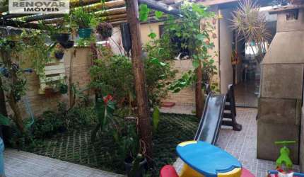 Linda casa de rua no Jardim São Pedro Cesar Mogi das Cruzes SP