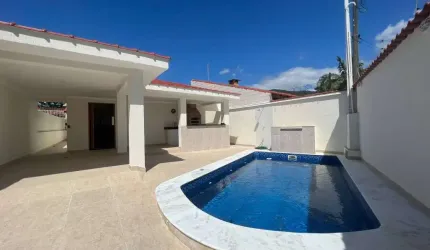 Vendo Casa Alto Padrão Com 2 Suítes e Piscina À 30 Metros do Mar