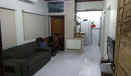 Vendo Casa 2 Dormitórios  / 300 metros da Orla Praia Grande .