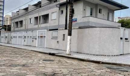 Vendo Casa de Condomínio com 2 Suítes - Aviação