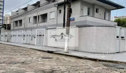 Vendo Ótima Casa Triplex de Condomínio Próximo a Praia
