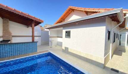 VENDO CASA ISOLADA COM PISCINA