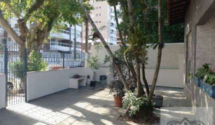 Casa Isolada com 04 Dormitórios - Canto do Forte -